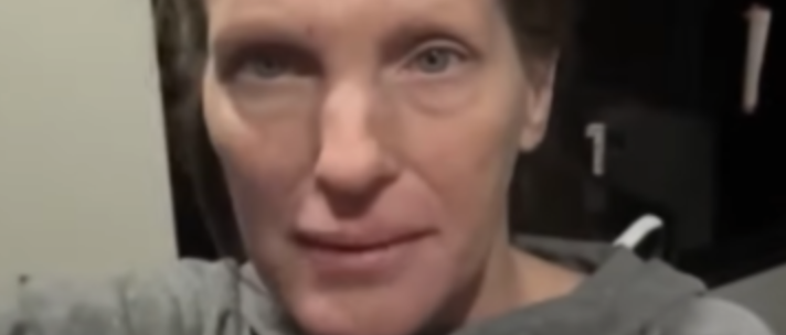 San Francisco: Woman Forced Off Plane Because Male Stewardess “Threatened” by “End Veteran Suicide” T-Shirt